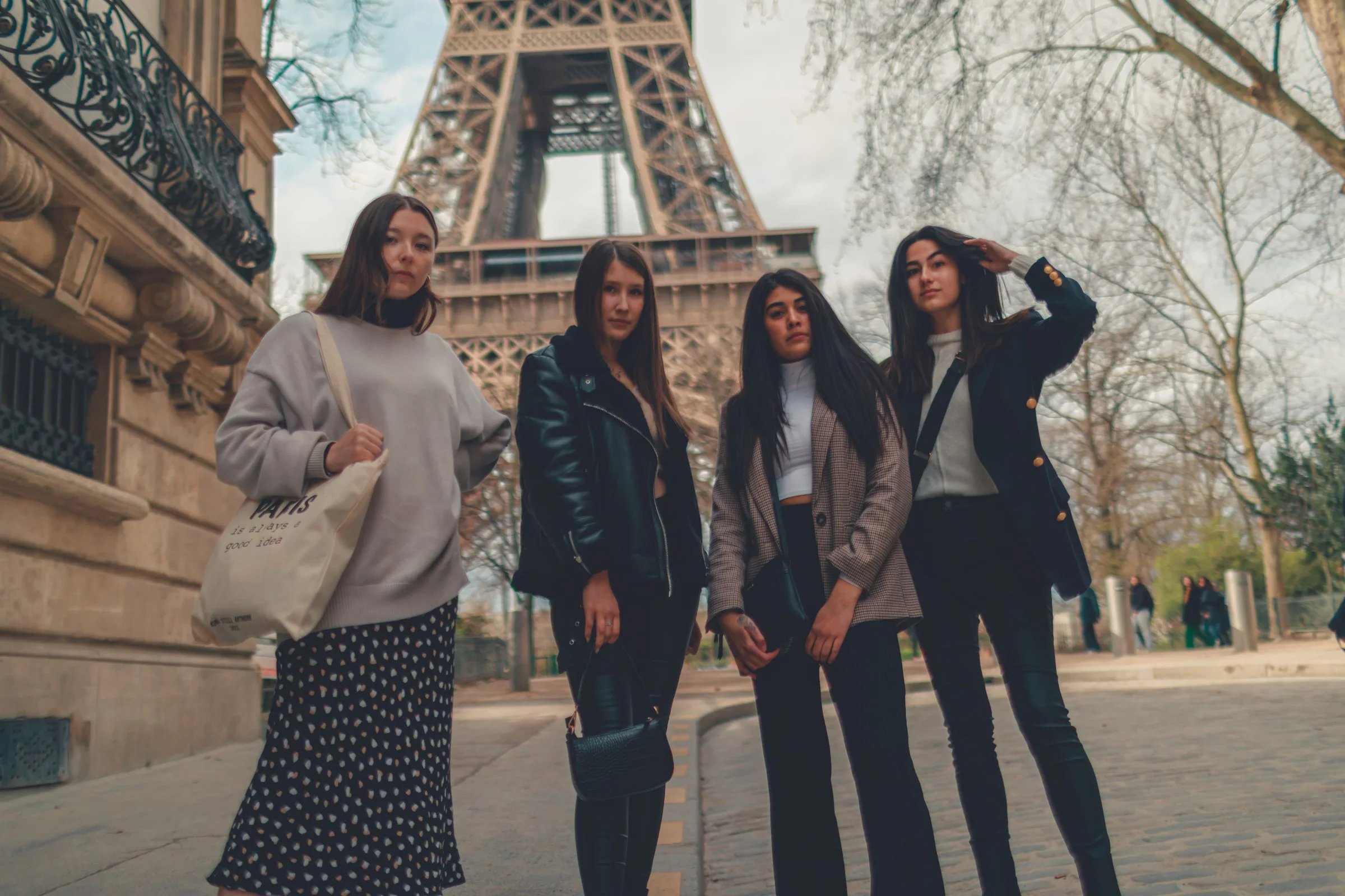 Paris — frame 1