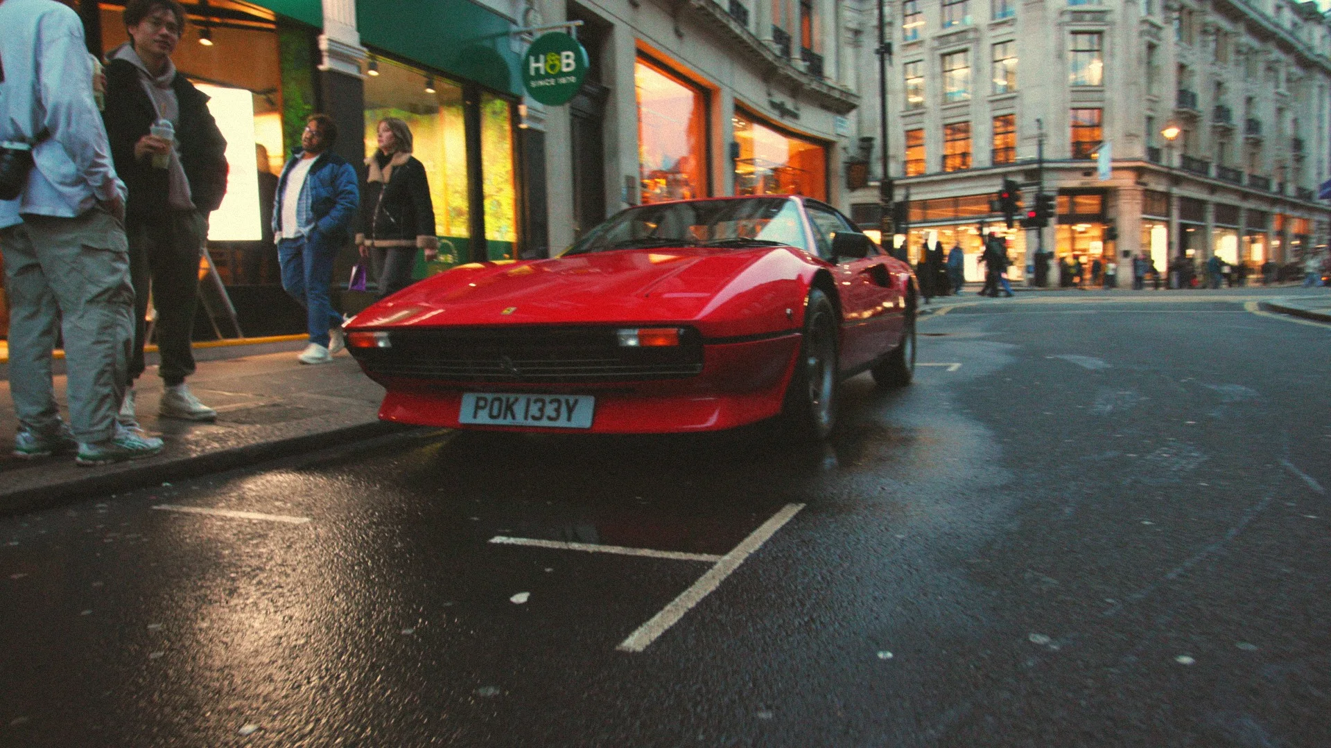 Ferrari 308 GTB — frame 4